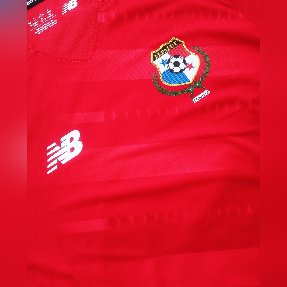 New Balance Mens Panama Soccer Jersey size large